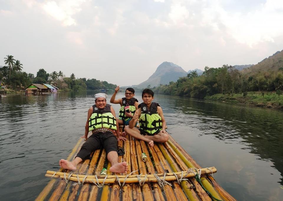 Baan Krupong Hotel Ban Tha Thong Mon Exterior photo